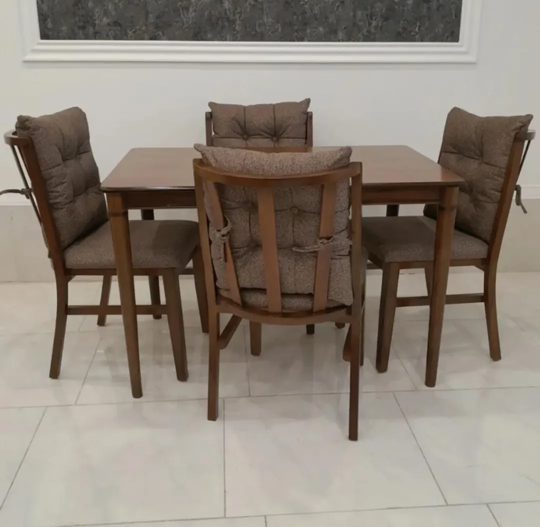 ست غذاخوری چهارنفره